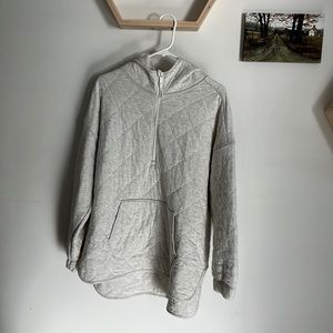 Heathered Cream Old Navy Quilted Sweatshirt